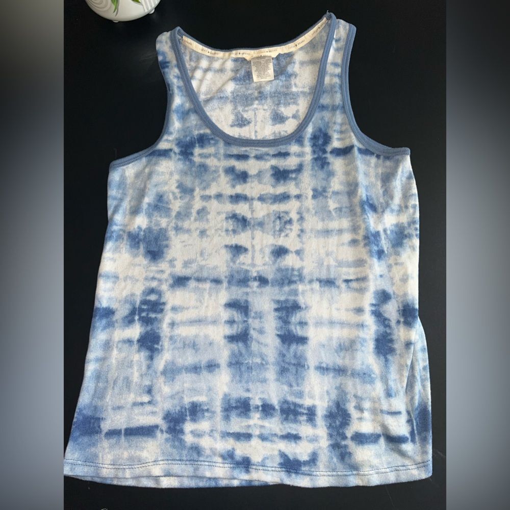 Lucky Brand Tie Dye Blue & White Sleep Tank Size Small EUC